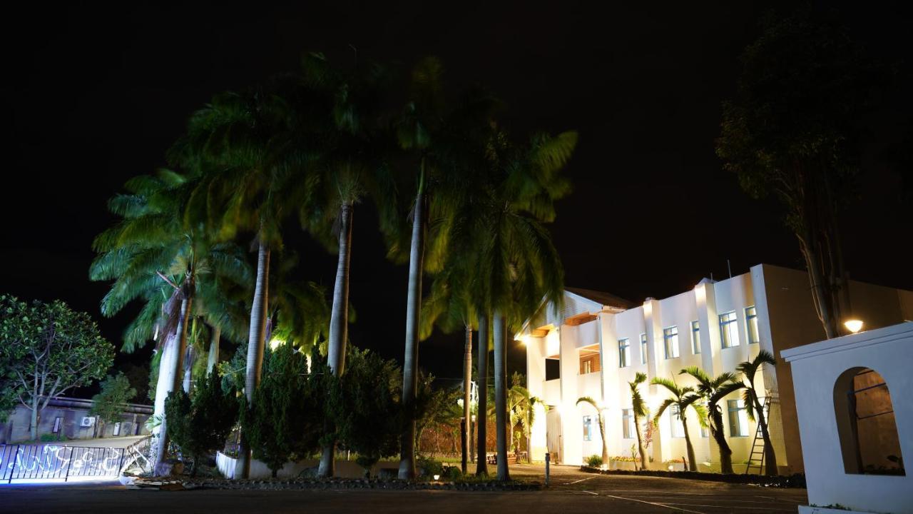 Super White Taitung Exterior foto